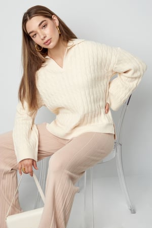 Comodo maglione lavorato a trecce h5 Immagine4